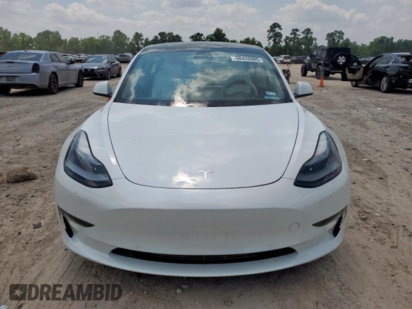 2021 Tesla Model 3 Long Range z VIN 5YJ3E1EB1MF049049, wystawiony jako Copart lot #58432885 z przebiegiem 22 185 mil mil oraz Szkoda całkowita • Salvage title. Historia ofert i sprzedaży dostępna na DreamBid. Obrazek 5.