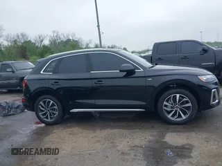 2024 Audi Q5 S line Premium z VIN WA1GAAFY0R2145033, wystawiony jako IAAI lot #41817546 z przebiegiem 1 277 mil mil oraz . Historia ofert i sprzedaży dostępna na DreamBid. Obrazek 13.