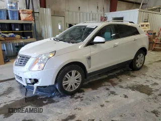 2015 Cadillac SRX Luxury Collection z VIN 3GYFNBE38FS618933, wystawiony jako Copart lot #45332835 z przebiegiem 64 819 mil mil oraz Szkody całkowita. Historia ofert i sprzedaży dostępna na DreamBid. Obrazek 1.
