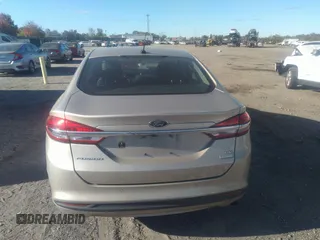 2017 Ford Fusion SE with VIN 3FA6P0HD9HR249590, listed as a IAAI auction lot 40561452 with 161,198 mi miles. Bid and sale history available at carsss.com. Image 17.