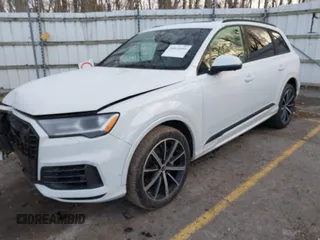2022 Audi Q7 Premium Plus with VIN WA1LXBF75ND017721, listed as a IAAI auction lot 40819509 with 33,234 mi miles and . Bid and sale history available at DreamBid. Image 18.