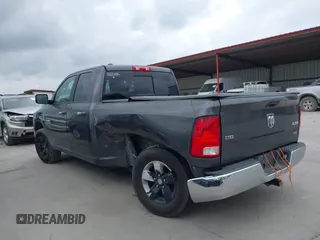 2017 Ram 1500 SLT z VIN 1C6RR7GG3HS663434, wystawiony jako IAAI lot #41696570 z przebiegiem 146 221 mil mil oraz . Historia ofert i sprzedaży dostępna na DreamBid. Obrazek 14.
