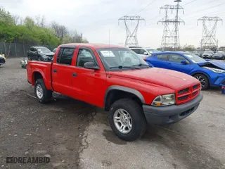 2003 Dodge Dakota Sport with VIN 1D7HG38X63S212434, listed as a IAAI auction lot 42030739 with 181,098 mi miles. Bid and sale history available at carsss.com. Image 1.