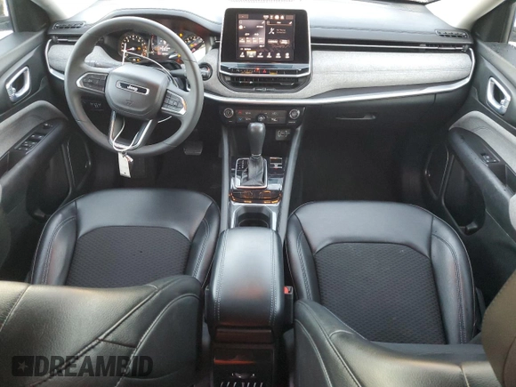 2022 Jeep Compass Latitude with VIN 3C4NJCBB7NT119404, listed as a Copart auction lot 81812534 with 48,743 mi miles and Salvage Title. Bid and sale history available at DreamBid. Image 8.