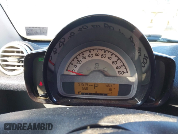 2015 Smart fortwo Passion with VIN WMEEJ3BA6FK804974, listed as a IAAI auction lot 42041904 with 97,514 mi miles and . Bid and sale history available at DreamBid. Image 7.