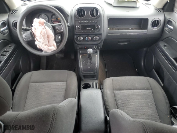 2015 Jeep Patriot Altitude Edition with VIN 1C4NJPBA2FD419342, listed as a Copart auction lot 61052944 with 68,776 mi miles and Salvage Title. Bid and sale history available at carsss.com. Image 8.