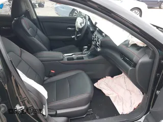 2024 Nissan Sentra SR with VIN 3N1AB8DV4RY377780, listed as a IAAI auction lot 41369495 with 3,346 mi miles. Bid and sale history available at carsss.com. Image 5.