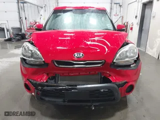 2013 Kia Soul + with VIN KNDJT2A6XD7616330, listed as a IAAI auction lot 41827924 with 135,322 mi miles. Bid and sale history available at carsss.com. Image 6.