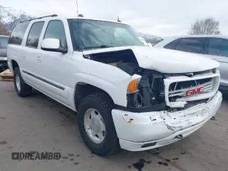 2005 GMC Yukon XL SLT with VIN 3GKFK16Z85G177502, listed as a IAAI auction lot 41899772 with 203,173 mi miles. Bid and sale history available at carsss.com. Image 1.