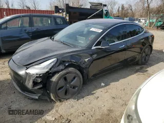 2018 Tesla Model 3 Long Range Battery with VIN 5YJ3E1EAXJF015971, listed as a Copart auction lot 47743665 with 94,064 mi miles and Salvage Title. Bid and sale history available at DreamBid. Image 1.