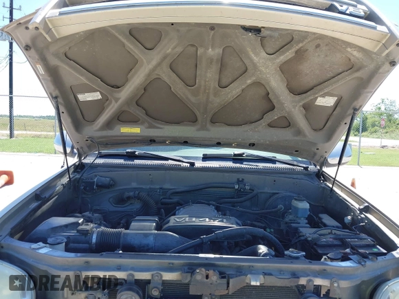 2004 Toyota Tundra SR5 with VIN 5TBET34124S437317, listed as a IAAI auction lot 42255393 with 308,387 mi miles and . Bid and sale history available at DreamBid. Image 10.