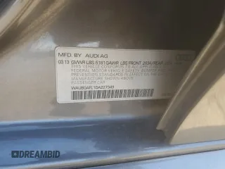 2013 Audi S4 Premium Plus z VIN WAUBGAFL1DA227349, wystawiony jako Copart lot #54449925 z przebiegiem 115 844 mil mil oraz Szkody całkowita. Historia ofert i sprzedaży dostępna na DreamBid. Obrazek 13.