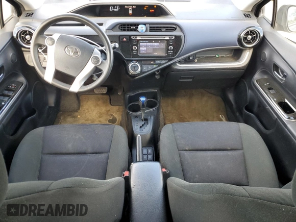 2016 Toyota Prius One z VIN JTDKDTB30G1589321, wystawiony jako Copart lot #57076715 z przebiegiem 248 960 mil mil oraz Szkoda całkowita • Salvage title. Historia ofert i sprzedaży dostępna na DreamBid. Obrazek 8.
