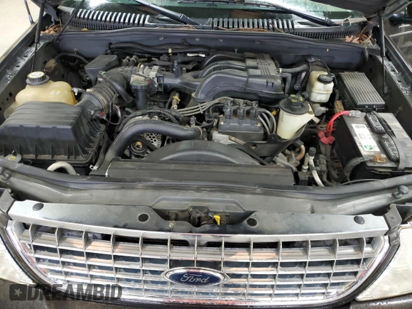 2005 Ford Explorer XLT с VIN 1FMZU73E95UA20335, выставлен на аукционе Copart как лот 49658885 с пробегом 102 757 миль миль и Чистый • Clean title. История ставок и продаж доступна на DreamBid. Изображение 12.