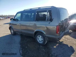 2000 GMC Safari Passenger with VIN 1GKDM19W3YB520166, listed as a Copart auction lot 80565224 with 236,931 mi miles and Salvage Title. Bid and sale history available at carsss.com. Image 2.
