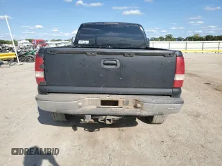 2003 Chevrolet Silverado 1500 with VIN 2GCEC19VX31253384, listed as a Copart auction lot 71244704 with 175,232 mi miles and Salvage Title. Bid and sale history available at carsss.com. Image 6.