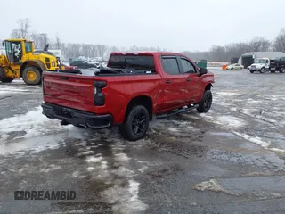 2020 Chevrolet Silverado 1500 LT Trail Boss with VIN 3GCPYFED5LG152801, listed as a IAAI auction lot 41524216 with 92,940 mi miles. Bid and sale history available at carsss.com. Image 4.