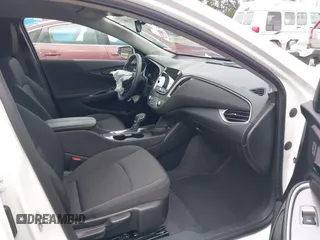 2025 Chevrolet Malibu LT with VIN 1G1ZD5ST8SF145683, listed as a IAAI auction lot 41933527 with 8,884 mi miles and . Bid and sale history available at DreamBid. Image 5.