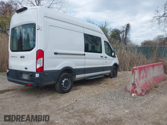 2019 Ford Transit with VIN 1FTBW2XGXKKB14763, listed as a IAAI auction lot 41924696 with 58,122 mi miles and . Bid and sale history available at DreamBid. Image 4.