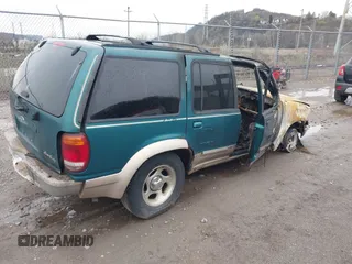 1998 Ford Explorer XL with VIN 1FMZU34E6WUA39787, listed as a IAAI auction lot 41905514 with 198,306 mi miles and . Bid and sale history available at DreamBid. Image 4.