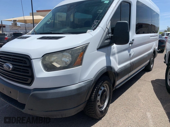 2017 Ford Transit Passenger XL z VIN 1FBAX2CG2HKB34677, wystawiony jako IAAI lot #42376375 z przebiegiem 175 413 mil mil oraz . Historia ofert i sprzedaży dostępna na DreamBid. Obrazek 14.