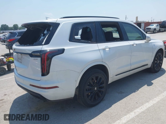 2021 Cadillac XT6 Sport with VIN 1GYKPGRS4MZ222263, listed as a IAAI auction lot 42443907 with 18,353 mi miles and . Bid and sale history available at DreamBid. Image 4.