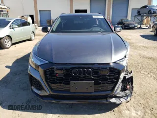 2023 Audi RS Q8 z VIN WU1ARBF18PD005006, wystawiony jako Copart lot #70642564 z przebiegiem 16 570 mil mil oraz Szkoda całkowita • Salvage title. Historia ofert i sprzedaży dostępna na DreamBid. Obrazek 5.