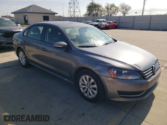 2012 Volkswagen Passat S w/Appearance with VIN 1VWAP7A32CC011258, listed as a Copart auction lot 78273454 with 156,014 mi miles and Salvage Title. Bid and sale history available at carsss.com. Image 4.
