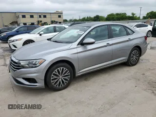 2020 Volkswagen Jetta S z VIN 3VWC57BU6LM104790, wystawiony jako Copart lot #54661455 z przebiegiem 194 781 mil mil oraz Szkoda całkowita • Salvage title. Historia ofert i sprzedaży dostępna na DreamBid. Obrazek 1.