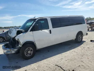 2012 Chevrolet Express Passenger 1LT with VIN 1GAZG1FG4C1122994, listed as a Copart auction lot 85922924 with 171,161 mi miles and Salvage Title. Bid and sale history available at carsss.com. Image 1.