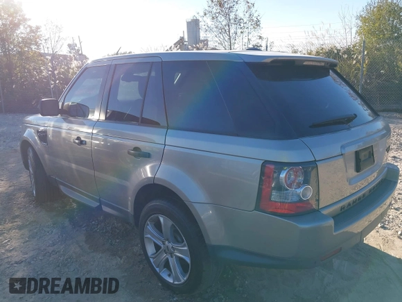 2010 Land Rover Range Rover Sport HSE Lux with VIN SALSK2D48AA216839, listed as a IAAI auction lot 40563810 with 97,361 mi miles and . Bid and sale history available at DreamBid. Image 3.