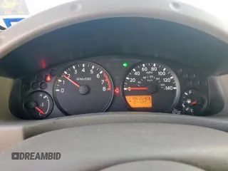 2006 Nissan Frontier XE z VIN 1N6BD06T06C436608, wystawiony jako Copart lot #56055775 z przebiegiem 178 606 mil mil oraz Szkody całkowita. Historia ofert i sprzedaży dostępna na DreamBid. Obrazek 9.