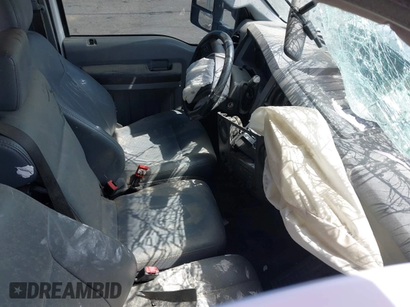 2012 Ford F-250 XL with VIN 1FT7X2A60CEA57847, listed as a IAAI auction lot 42275006 with Not provided miles and . Bid and sale history available at DreamBid. Image 5.