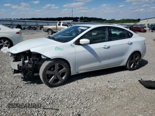 2015 Dodge Dart GT z VIN 1C3CDFEB8FD116678, wystawiony jako Copart lot #57617555 z przebiegiem 107 371 mil mil oraz Szkoda całkowita • Salvage title. Historia ofert i sprzedaży dostępna na DreamBid. Obrazek 1.