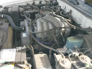 2000 Toyota 4Runner Limited z VIN JT3GN87R1Y0138908, wystawiony jako IAAI lot #42436072 z przebiegiem 322 501 mil mil oraz . Historia ofert i sprzedaży dostępna na DreamBid. Obrazek 12.