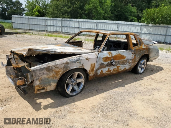 1985 Chevrolet Monte Carlo Sport SS с VIN 1G1GZ37GXFR115095, выставлен на аукционе Copart как лот 62680814 с пробегом Не указан миль и На запчасти • Non repairable. История ставок и продаж доступна на DreamBid. Изображение 1.