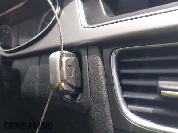 2013 Audi A4 Premium Plus с VIN WAUEFAFLXDN042130, выставлен на аукционе IAAI как лот 42391316 с пробегом 110 513 миль миль и . История ставок и продаж доступна на DreamBid. Изображение 11.