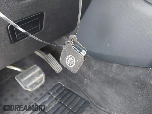 2015 Land Rover LR4 HSE with VIN SALAG2V60FA771644, listed as a IAAI auction lot 42364705 with 126,533 mi miles and . Bid and sale history available at DreamBid. Image 11.