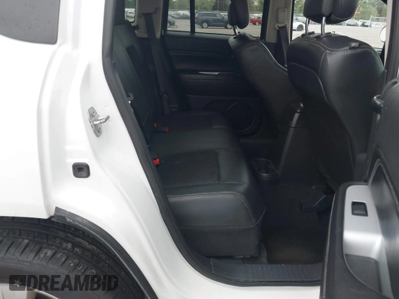 2016 Jeep Compass Latitude с VIN 1C4NJDEB9GD758958, выставлен на аукционе IAAI как лот 40445187 с пробегом 138 502 миль миль и . История ставок и продаж доступна на DreamBid. Изображение 8.