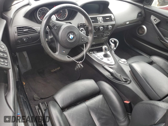 2008 BMW 6 Series M6 z VIN WBSEK93548CY79677, wystawiony jako Copart lot #74154364 z przebiegiem 109 352 mil mil oraz Szkoda całkowita • Salvage title. Historia ofert i sprzedaży dostępna na DreamBid. Obrazek 8.