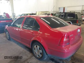 2002 Volkswagen Jetta with VIN 3VWRB69M82M052497, listed as a IAAI auction lot 39895770 with 258,916 mi miles and . Bid and sale history available at DreamBid. Image 3.