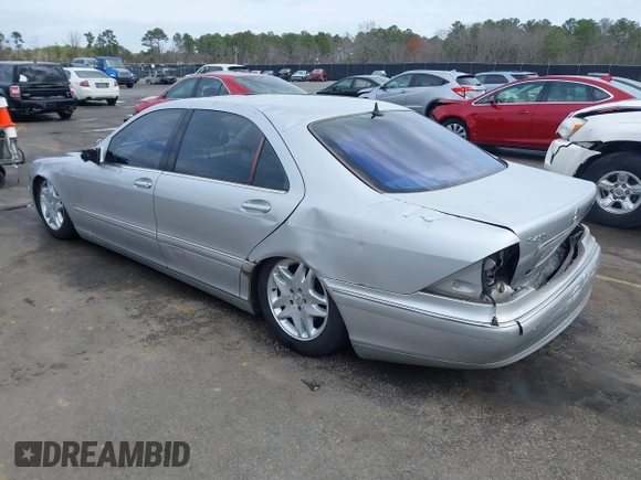 2003 Mercedes-Benz S-Class 4.3L with VIN WDBNG70J23A317424, listed as a IAAI auction lot 41716056 with 175,616 mi miles. Bid and sale history available at carsss.com. Image 3.