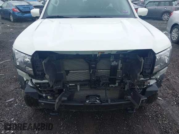 2024 Nissan Frontier S with VIN 1N6ED1EK0RN666847, listed as a IAAI auction lot 42513822 with 25,084 mi miles and . Bid and sale history available at DreamBid. Image 6.