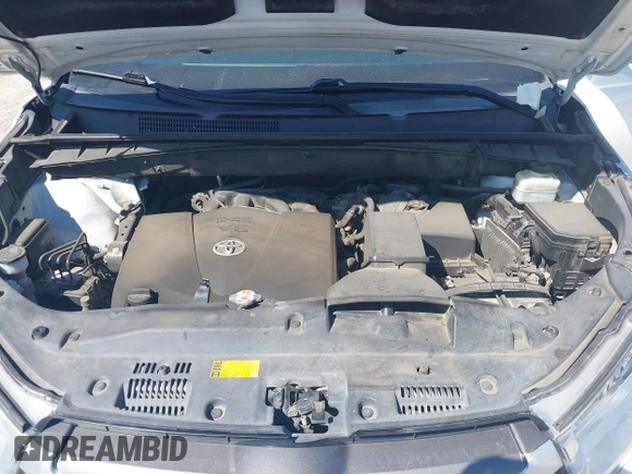 2018 Toyota Highlander SE with VIN 5TDKZRFH8JS548391, listed as a IAAI auction lot 42227742 with 79,782 mi miles and . Bid and sale history available at DreamBid. Image 10.