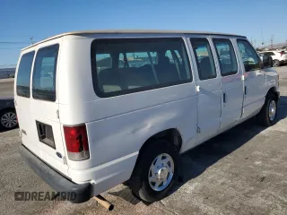 2008 Ford Econoline Passenger XL with VIN 1FMNE11W38DA13843, listed as a Copart auction lot 81769724 with 112,367 mi miles and Salvage Title. Bid and sale history available at DreamBid. Image 3.