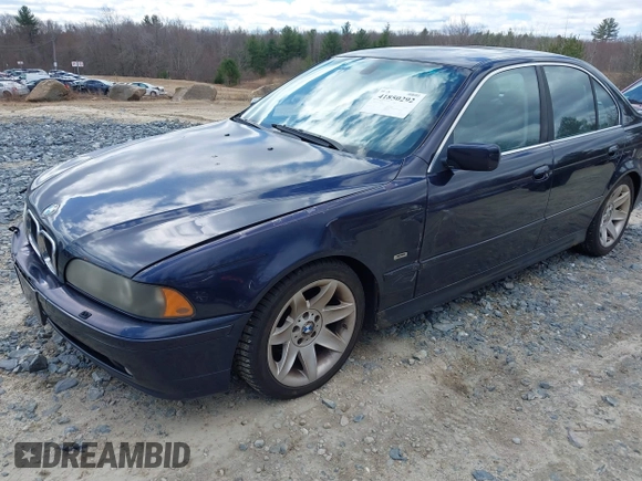 2003 BMW 5 Series 525iA with VIN WBADT43403G028405, listed as a IAAI auction lot 41850292 with 145,752 mi miles. Bid and sale history available at carsss.com. Image 2.