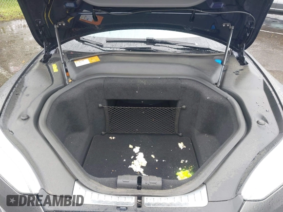 2013 Tesla Model S с VIN 5YJSA1DN4DFP09961, выставлен на аукционе IAAI как лот 42304508 с пробегом 90 648 миль миль и . История ставок и продаж доступна на DreamBid. Изображение 10.
