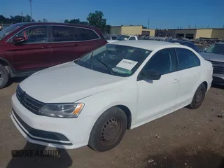 2015 Volkswagen Jetta S z VIN 3VW2K7AJ4FM327068, wystawiony jako IAAI lot #42610853 z przebiegiem 150 636 mil mil oraz . Historia ofert i sprzedaży dostępna na DreamBid. Obrazek 2.