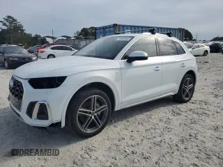 2021 Audi Q5 Premium Plus with VIN WA1E2AFY9M2128647, listed as a Copart auction lot 72887654 with 22,051 mi miles and Salvage Title. Bid and sale history available at carsss.com. Image 1.