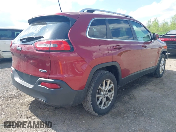 2016 Jeep Cherokee Latitude z VIN 1C4PJMCB9GW305472, wystawiony jako IAAI lot #42276395 z przebiegiem 112 621 mil mil oraz . Historia ofert i sprzedaży dostępna na DreamBid. Obrazek 4.